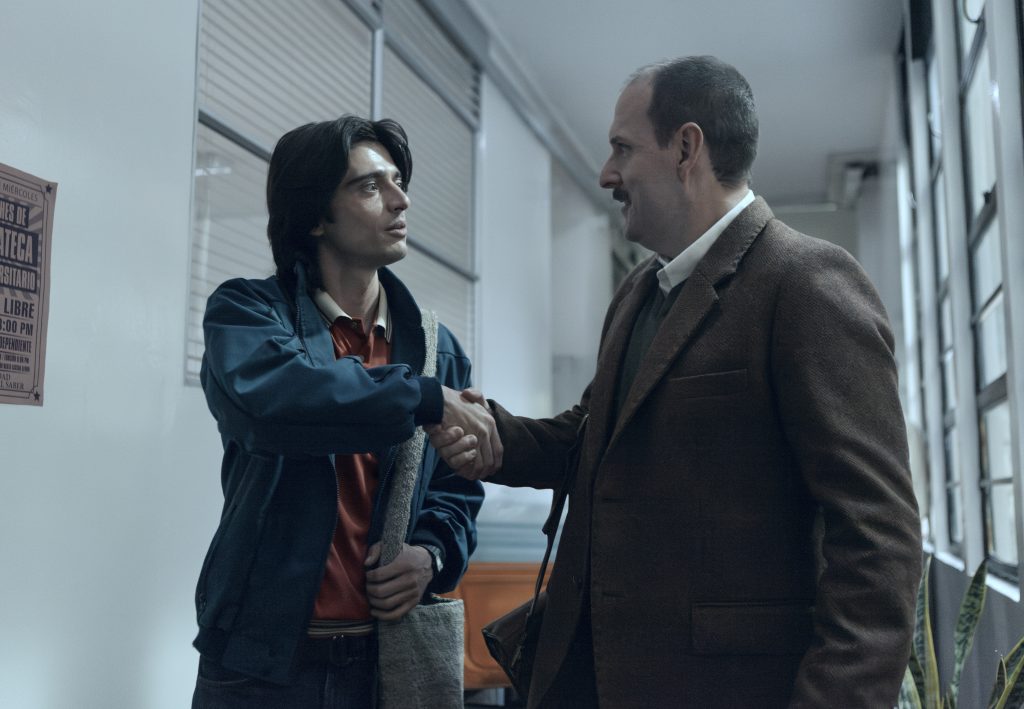 Estado de Fuga. (L to R) José Restrepo as Camilo, Andrés Parra as Jeremías in Estado de Fuga. Cr. Juan Pablo Gutiérrez / Netflix © 2025
