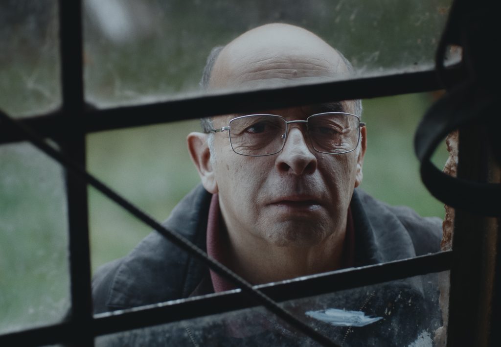 Estado de Fuga. Álvaro Bayona as Mario in Estado de Fuga. Cr. Courtesy of Netflix / Netflix © 2025